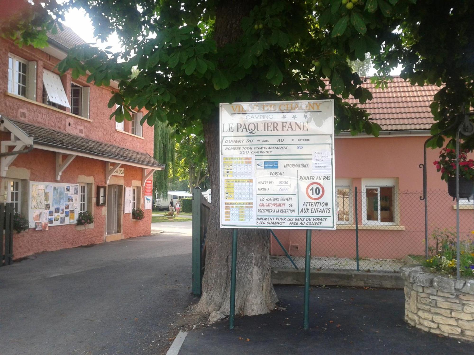 Camping Du Paquier Fane Chagny  Exterior photo